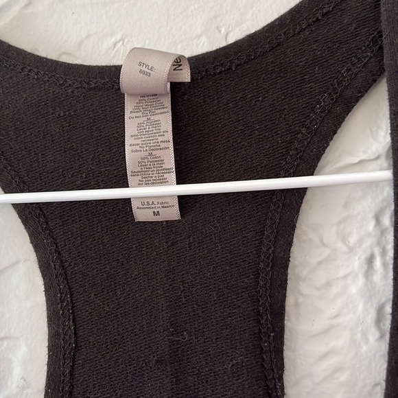 Shawn Mendes tank - Picture 3 of 3